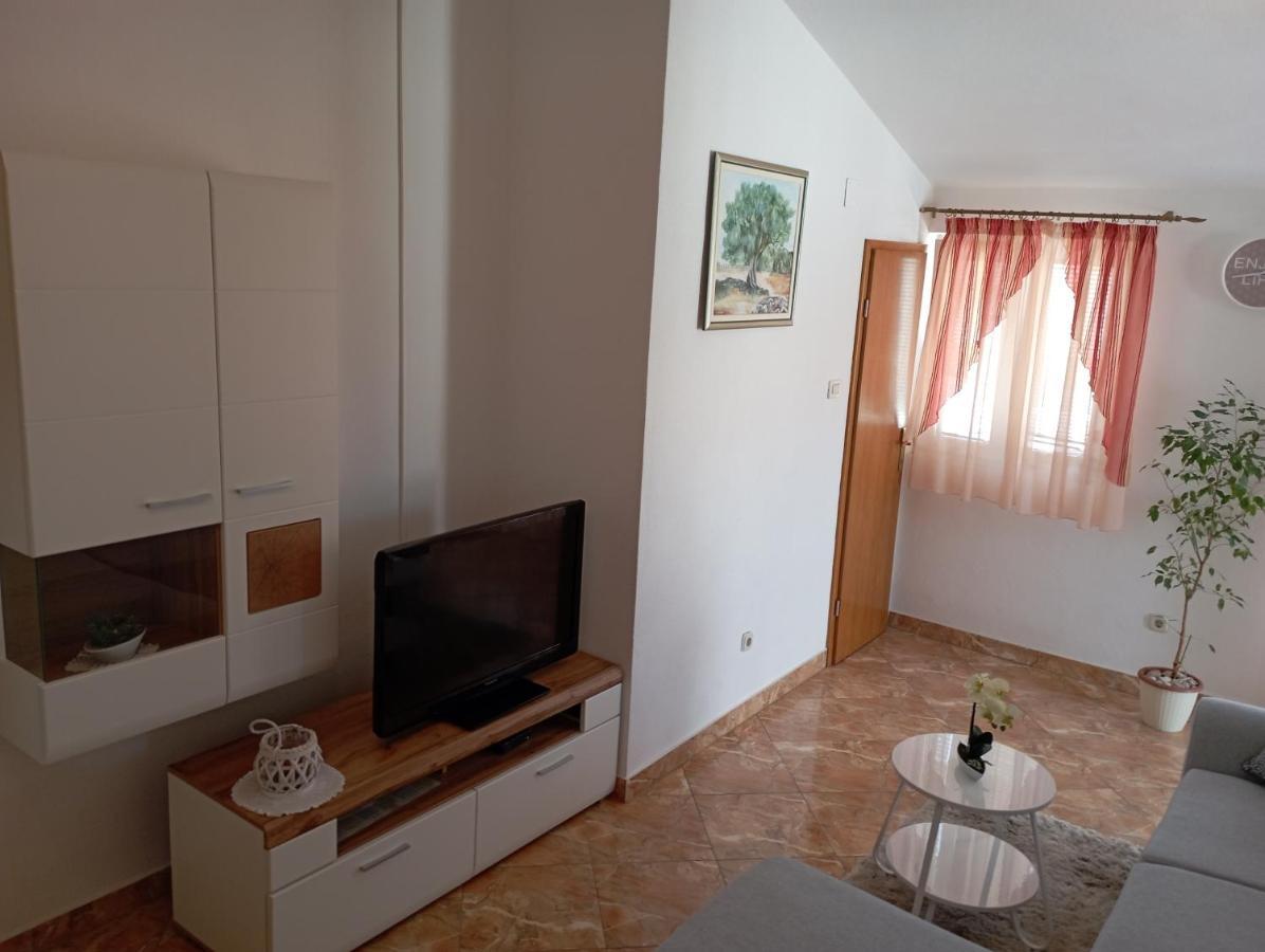 Apartments Sime Trogir Bagian luar foto