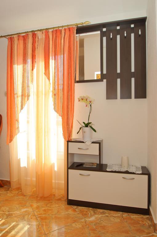 Apartments Sime Trogir Ruang foto